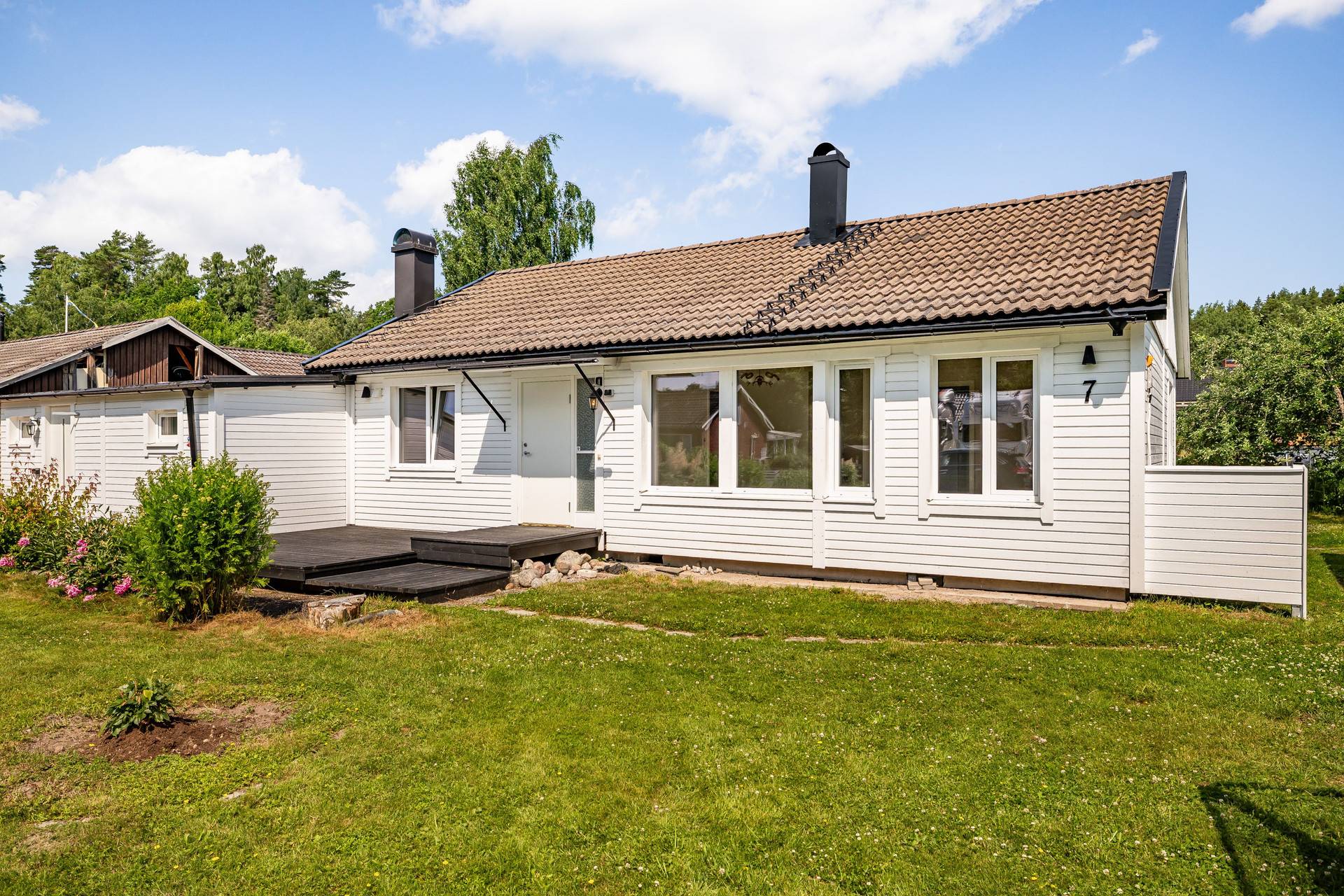 Framsida med uteplats